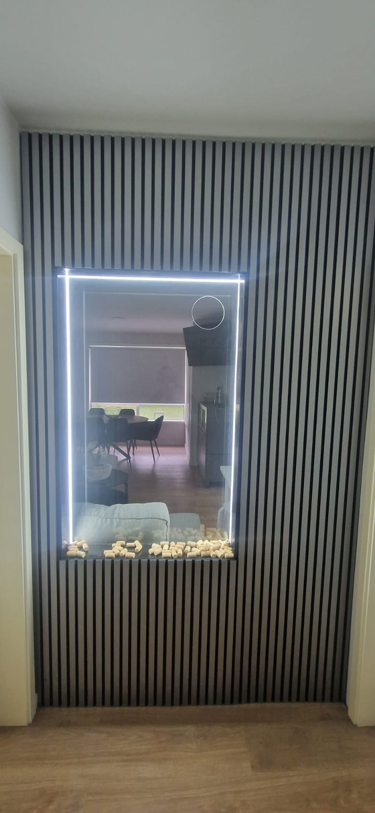 702609f9-a6bd-411a-98ef-b52a282c31cf